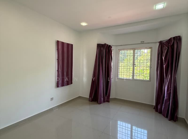 Rumah Teres 2 Tingkat untuk Dijual di Bandar Putra Permai (Seri Kembangan) - Danny Lee - Interior - PropertyGuru.com.my