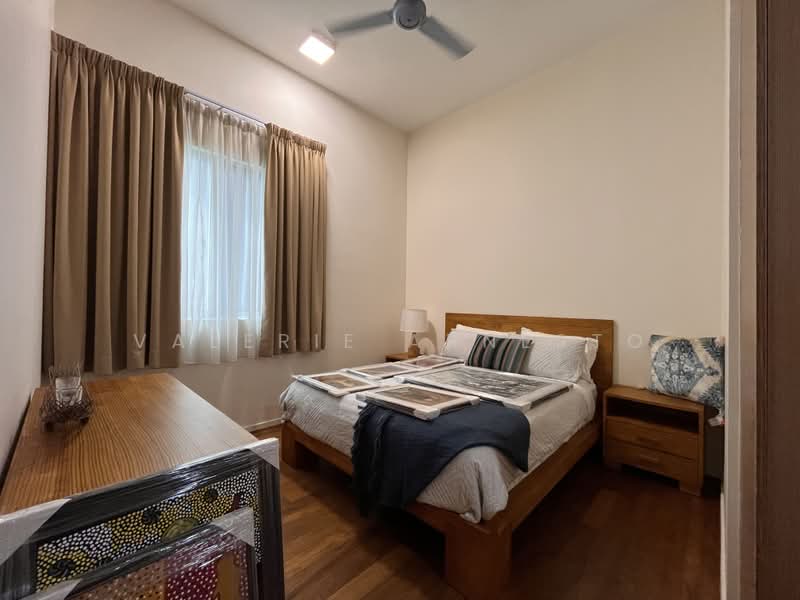 Kondominium untuk Dijual di Dua Residency - Valerie Arnesto - Bedroom 1 - PropertyGuru.com.my
