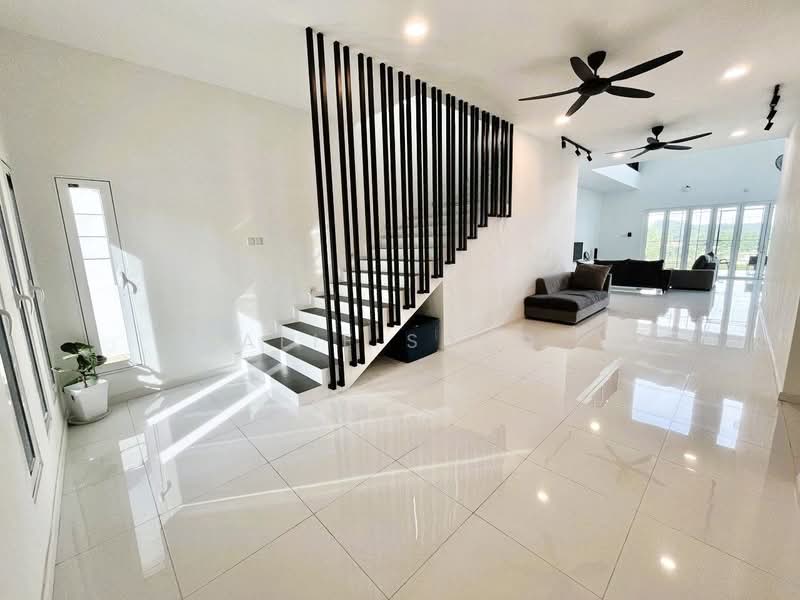 Bungalow for Sale in Sungai Merab (Dengkil) - Alif Saad - PropertyGuru.com.my