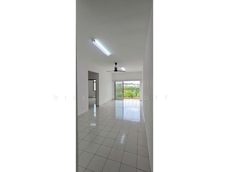 Pangsapuri untuk Disewa di Kelompok Rajawali Apartment - DILLA YUSOFF - Living Room - PropertyGuru.com.my
