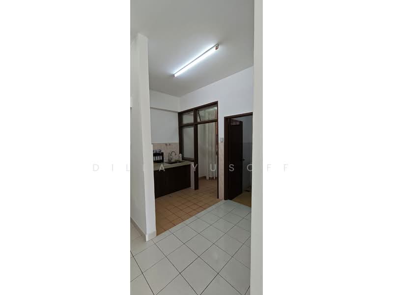 Pangsapuri untuk Disewa di Kelompok Rajawali Apartment - DILLA YUSOFF - Kitchen - PropertyGuru.com.my