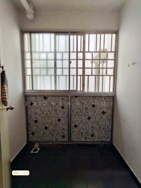 Pangsapuri untuk Dijual di Seri Intan Apartment - Zackinn Hoi - Balcony - PropertyGuru.com.my