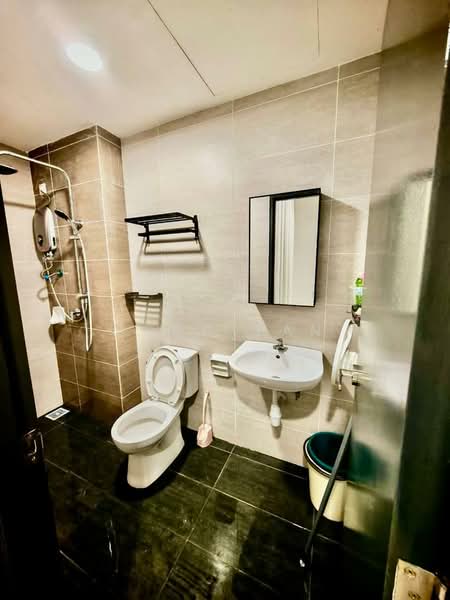 Servis Apartment untuk Disewa di Princeton Suites @ EduSentral - Fong Yan - Bathroom - PropertyGuru.com.my