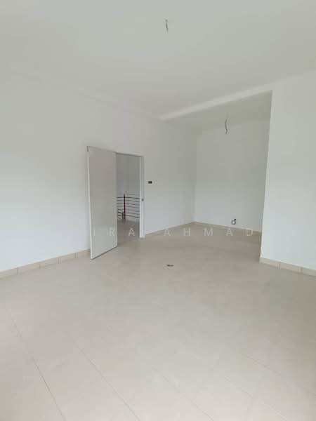 Rumah Berkembar untuk Dijual di Sepang (Selangor) - Azira Ahmad - Interior - PropertyGuru.com.my