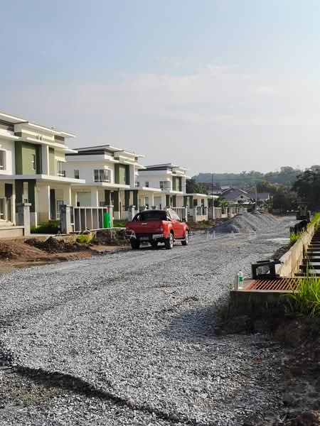 Rumah Berkembar untuk Dijual di Sepang (Selangor) - Azira Ahmad - Exterior - PropertyGuru.com.my