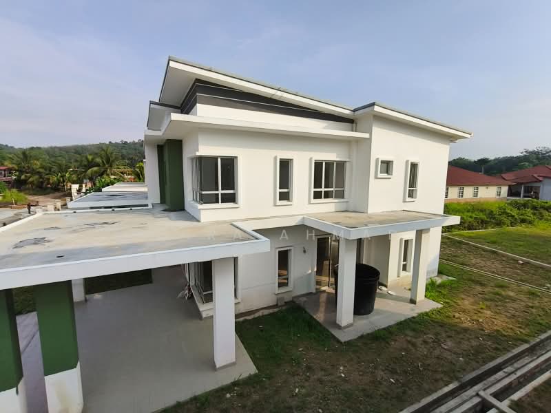 Rumah Berkembar untuk Dijual di Sepang (Selangor) - Azira Ahmad - Exterior - PropertyGuru.com.my