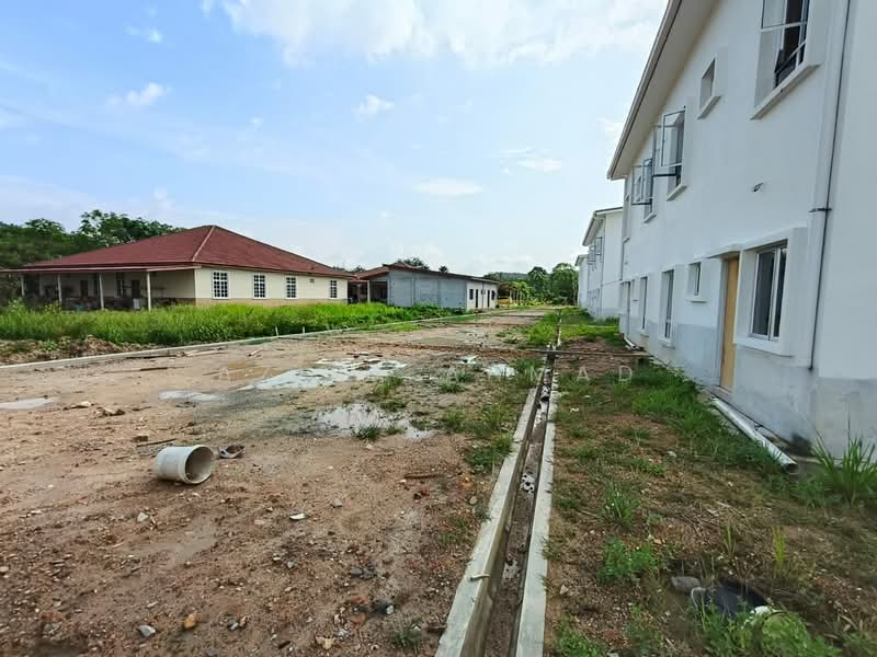 Rumah Berkembar untuk Dijual di Sepang (Selangor) - Azira Ahmad - Exterior - PropertyGuru.com.my