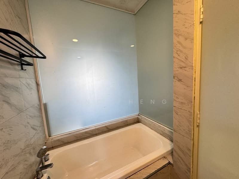Servis Apartment untuk Disewa di Imperio Residence - Vinc Pheng - Bathroom - PropertyGuru.com.my