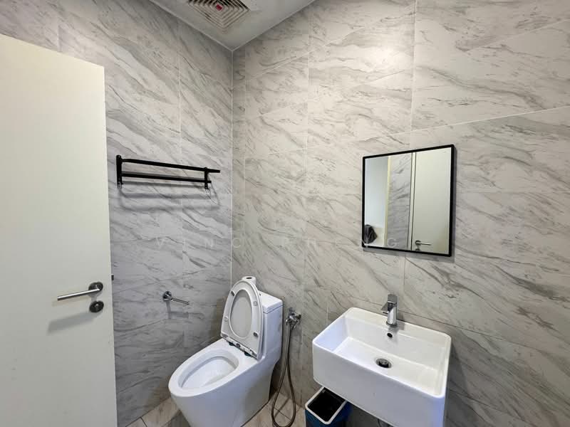 Servis Apartment untuk Disewa di Imperio Residence - Vinc Pheng - Bathroom - PropertyGuru.com.my