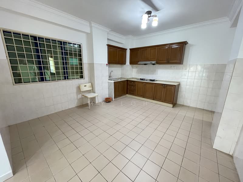Condominium for Sale at Casa Venicia Condominium - MY Loh - Kitchen - PropertyGuru.com.my