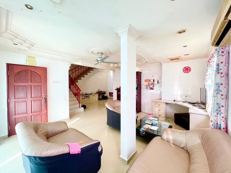 2-storey Terraced House for Sale in Bandar Utama Batang Kali (Batang Kali) - Erin Yusof - Living Room - PropertyGuru.com.my
