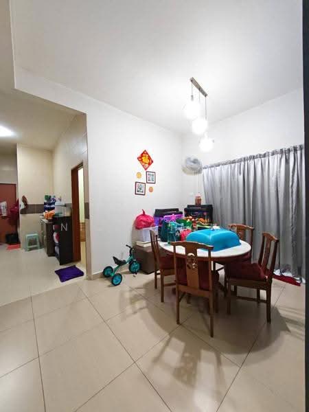 2-storey Terraced House for Sale in Taman Bestari Indah (Ulu Tiram) - Nico Chong - Dining Room - PropertyGuru.com.my