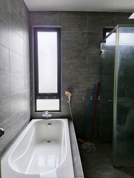 Rumah Teres 2 Tingkat untuk Dijual di Presint 12 (Putrajaya) - Jessie Lee - Bathroom - PropertyGuru.com.my