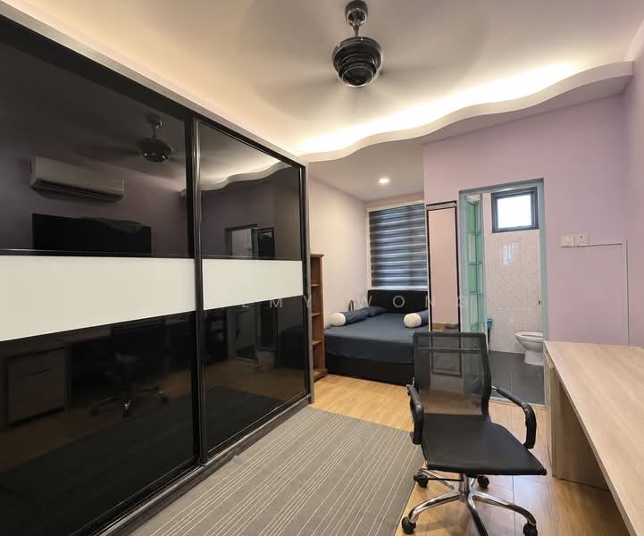 2-storey Terraced House for Sale in Bayu Damansara (Petaling Jaya) - Jeremy Wong - Bedroom - PropertyGuru.com.my