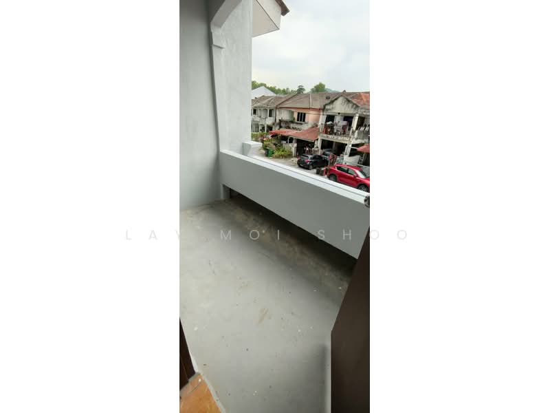 2-storey Terraced House for Rent in Gombak (Selangor) - Lay Moi Shoo - Balcony - PropertyGuru.com.my