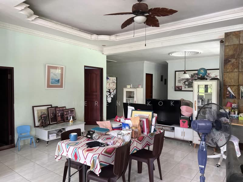 Tanah Pertanian untuk Dijual di Muara Tuang (Samarahan) - Sherene Kok - Living Room - PropertyGuru.com.my