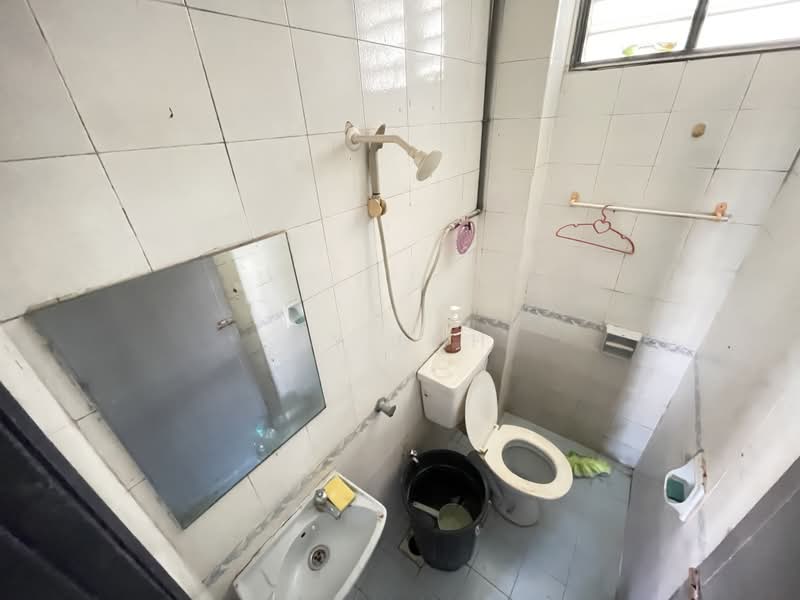 Kondominium untuk Dijual di Casa Mila - MY Loh - Bathroom - PropertyGuru.com.my