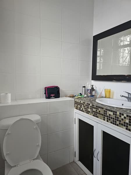 2-storey Terraced House for Sale in Bukit Sungai Long 2 (Bandar Sungai Long) - Stella Lee - Bathroom - PropertyGuru.com.my