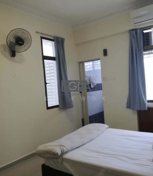 Kondominium untuk Dijual di Arratoon Court - KK Kwok - Bedroom - PropertyGuru.com.my