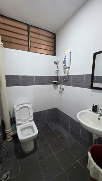 Condominium for Sale at Arratoon Court - KK Kwok - Bathroom - PropertyGuru.com.my
