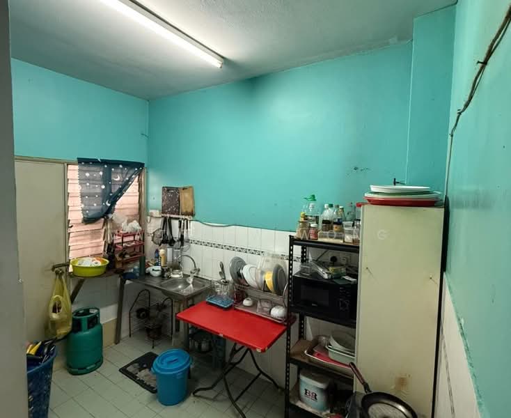 Rumah Teres 2 Tingkat untuk Dijual di Taman Wawasan (Puchong) - Matthew Wong - Kitchen - PropertyGuru.com.my