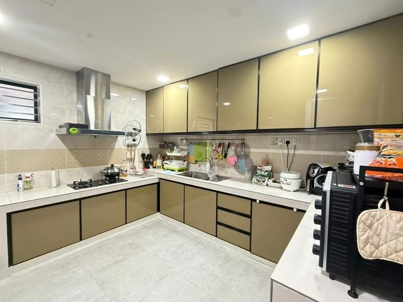Rumah Teres 2 Tingkat untuk Dijual di Taman Mount Austin (Tebrau) - Ee Fong Toh - Kitchen - PropertyGuru.com.my