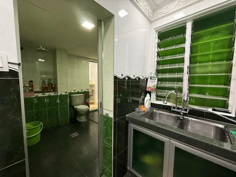 Pangsapuri untuk Dijual di Apartment Fiona - Shafika Shahidin - Bathroom - PropertyGuru.com.my