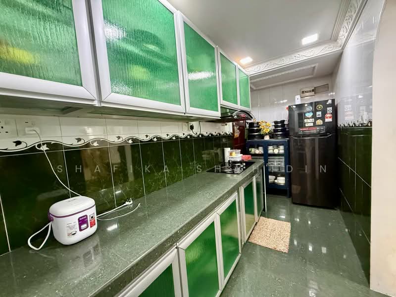 Pangsapuri untuk Dijual di Apartment Fiona - Shafika Shahidin - Kitchen - PropertyGuru.com.my