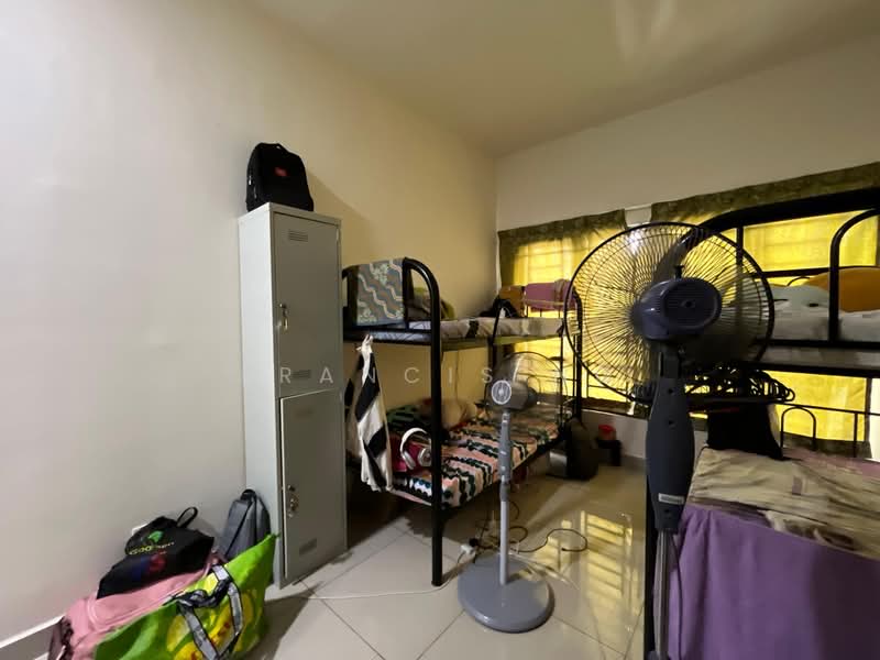 Servis Apartment untuk Dijual di OUG Parklane - Francis Ng - Bedroom - PropertyGuru.com.my