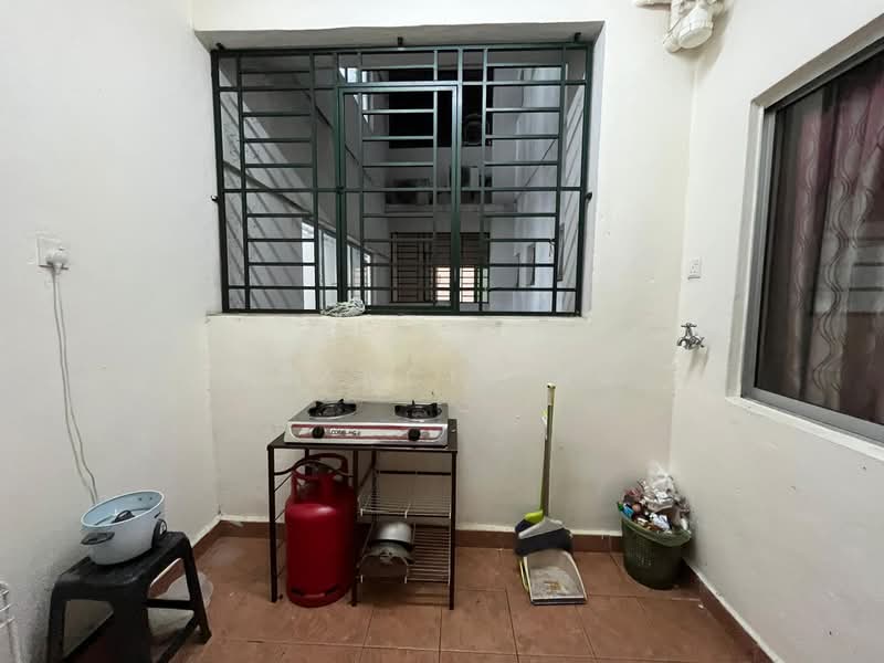 Servis Apartment untuk Dijual di OUG Parklane - Francis Ng - Kitchen - PropertyGuru.com.my