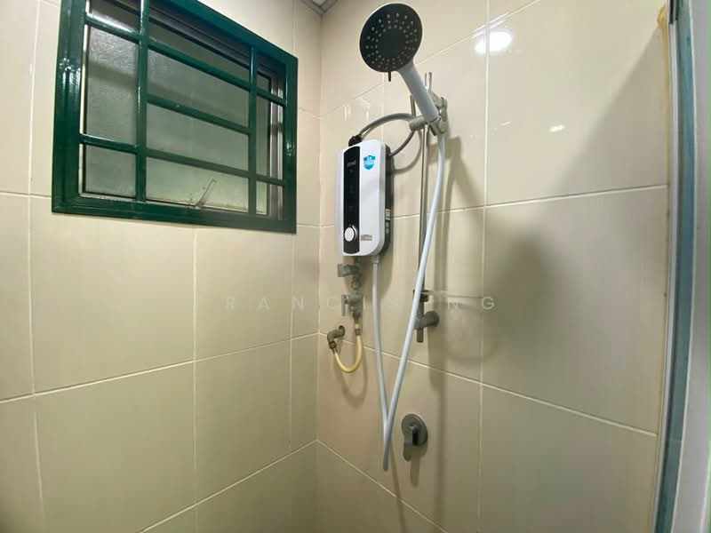 Service Residence for Sale at OUG Parklane - Francis Ng - Bathroom - PropertyGuru.com.my