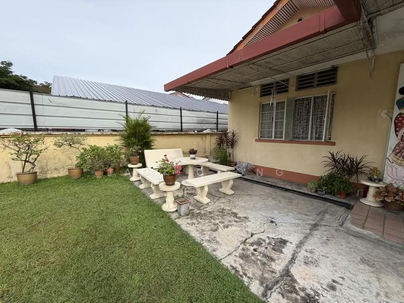 Bungalow House for Sale in Seksyen 11 (Petaling Jaya) - Jack Chong - Exterior - PropertyGuru.com.my
