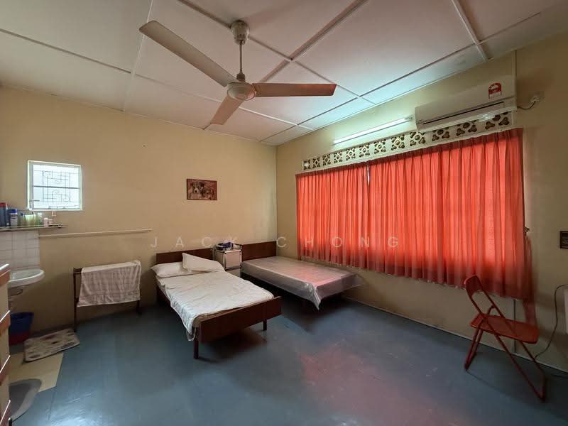 Bungalow House for Sale in Seksyen 11 (Petaling Jaya) - Jack Chong - Bedroom - PropertyGuru.com.my