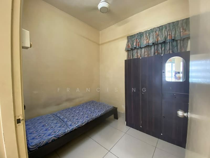 Servis Apartment untuk Dijual di OUG Parklane - Francis Ng - Bedroom - PropertyGuru.com.my
