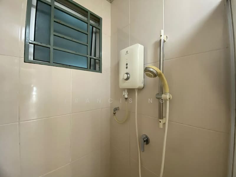 Servis Apartment untuk Dijual di OUG Parklane - Francis Ng - Bathroom - PropertyGuru.com.my