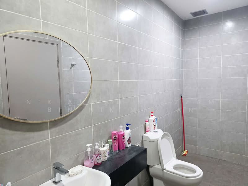 Rumah Teres 2 Tingkat untuk Dijual di Taman Cahaya Alam (Shah Alam) - Nik Ahmad Muazzam Bin Nik Mazlan - Bathroom - PropertyGuru.com.my