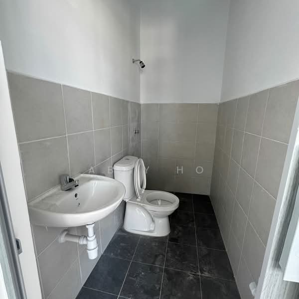 2-storey Terraced House for Rent in Jasin (Melaka) - Abby Ho - Bathroom - PropertyGuru.com.my