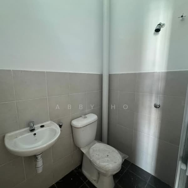 2-storey Terraced House for Rent in Jasin (Melaka) - Abby Ho - Bathroom - PropertyGuru.com.my
