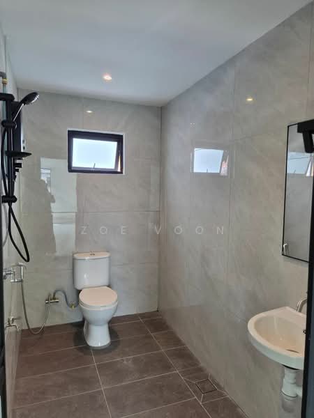 2-storey Terraced House for Rent in Taman Johor Jaya (Johor Bahru) - Zoe Voon - Bathroom - PropertyGuru.com.my
