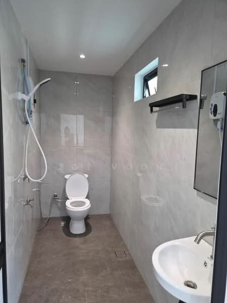 2-storey Terraced House for Rent in Taman Johor Jaya (Johor Bahru) - Zoe Voon - Bathroom - PropertyGuru.com.my