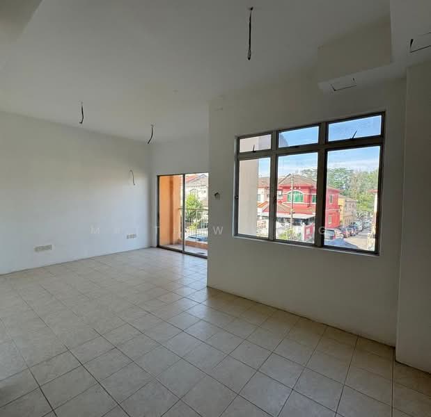 2.5-storey Terraced House for Sale in Taman Puncak Jalil (Seri Kembangan) - Matthew Wong - Living Room - PropertyGuru.com.my
