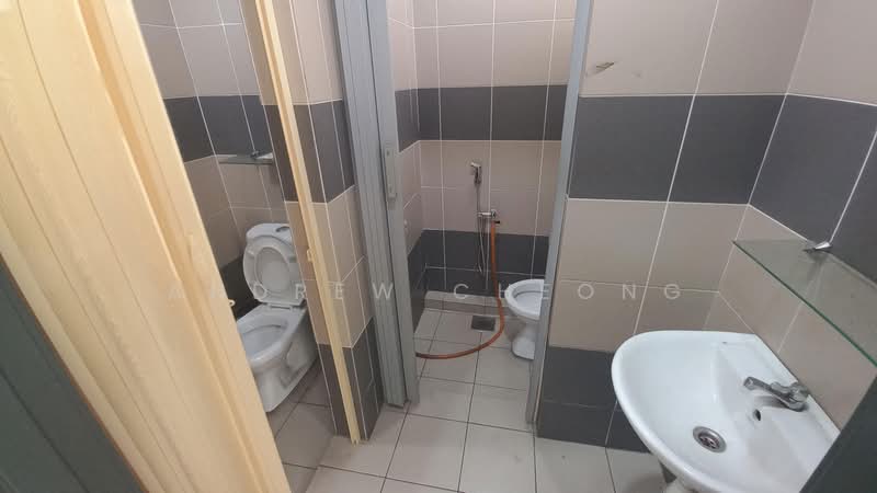 Office for Rent in Happy Garden (Kuchai Lama) - Andrew Cheong - Bathroom - PropertyGuru.com.my