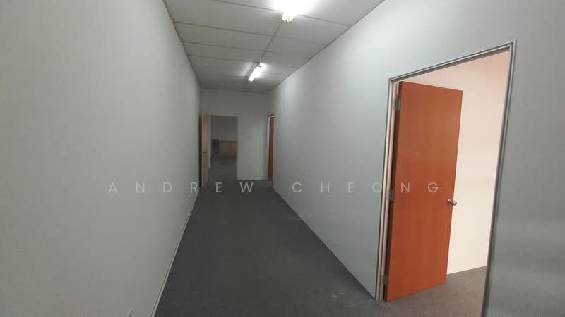 Office for Rent in Happy Garden (Kuchai Lama) - Andrew Cheong - Corridor - PropertyGuru.com.my