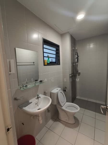 Service Residence for Rent at Kiara Plaza - Isaac Sim - Bathroom - PropertyGuru.com.my