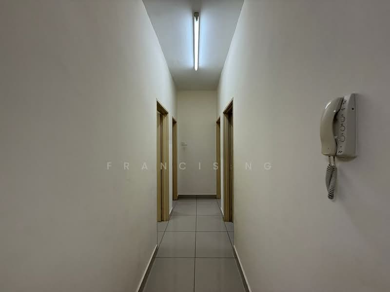 Servis Apartment untuk Dijual di OUG Parklane - Francis Ng - Corridor - PropertyGuru.com.my