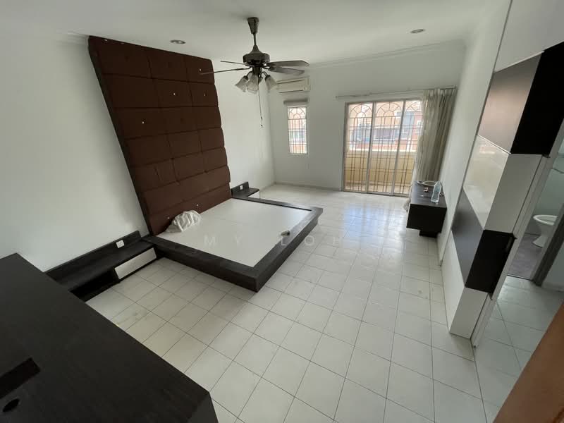 2.5-storey Terraced House for Sale in Kampung Selayang Baru (Selayang) - MY Loh - Bedroom - PropertyGuru.com.my