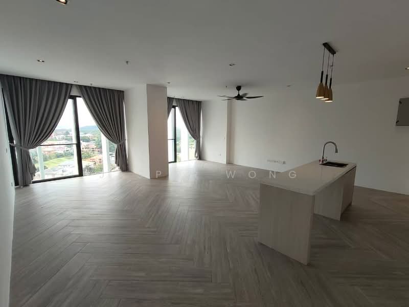 Kediaman Servis untuk Dijual di Lumi Tropicana Serviced Residence - Jasper Wong - Living Room - PropertyGuru.com.my