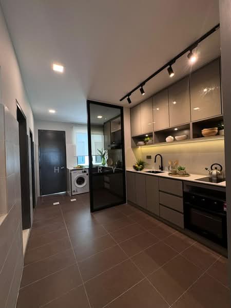 Rumah Teres 3 Tingkat untuk Dijual di Seksyen U10 (Shah Alam) - Henry Tan - Kitchen - PropertyGuru.com.my