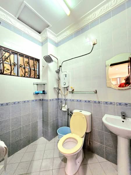 Rumah Berkembar untuk Dijual di Seksyen 13 (Shah Alam) - Akramin Firdaus Bin Mokhtar - PropertyGuru.com.my