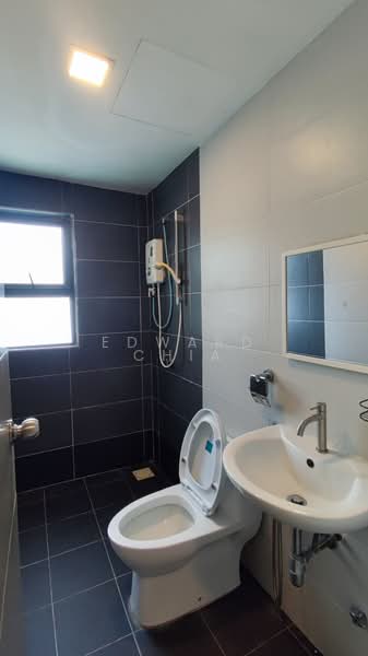Servis Apartment untuk Disewa di DK Senza - Edward Chia - Bathroom - PropertyGuru.com.my